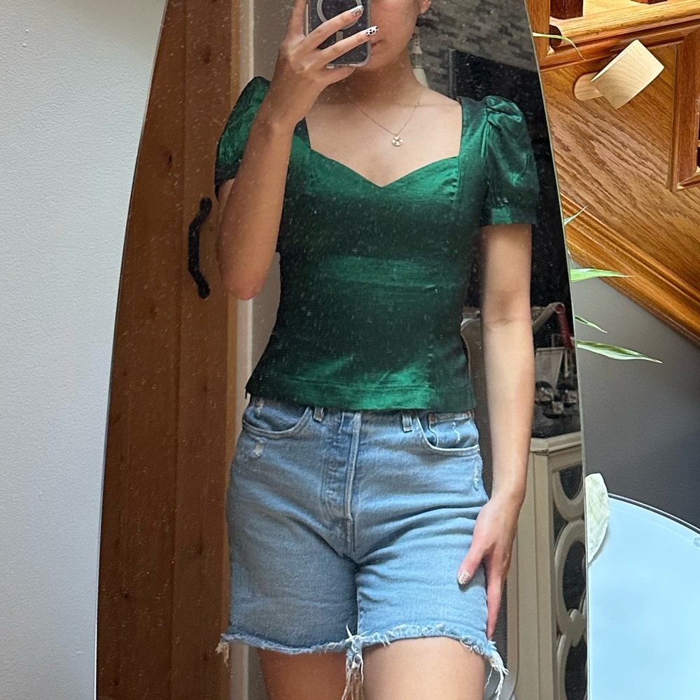 Lulu’s Green Top